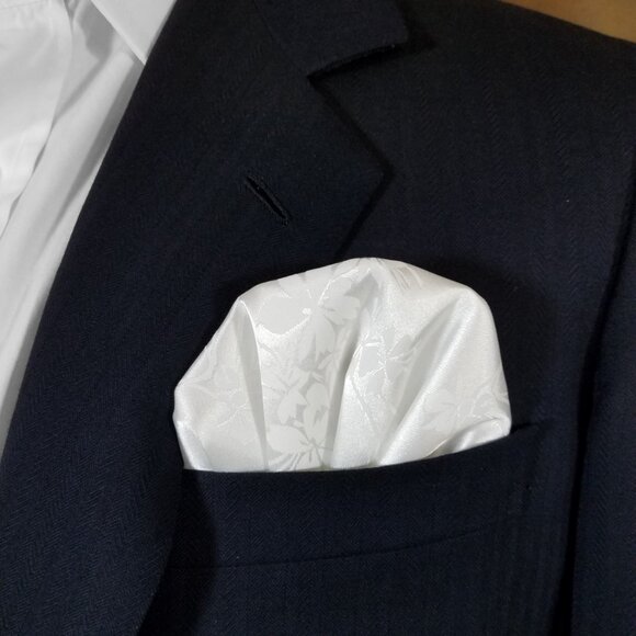New - Men's White Silky Floral Satin Pre-Folded Pocket Square Insert - Picture 6 of 7